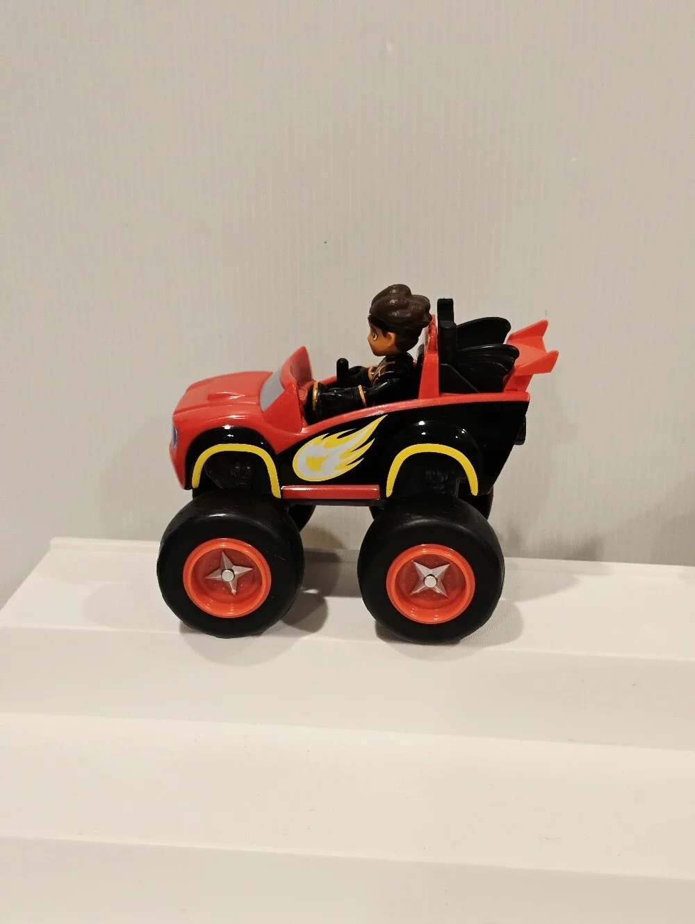 Blaze and The Monster Machines Ninja Blaze and AJ Set